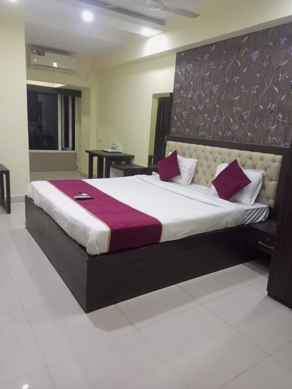 Hotel Eco Park New Town 외부 사진